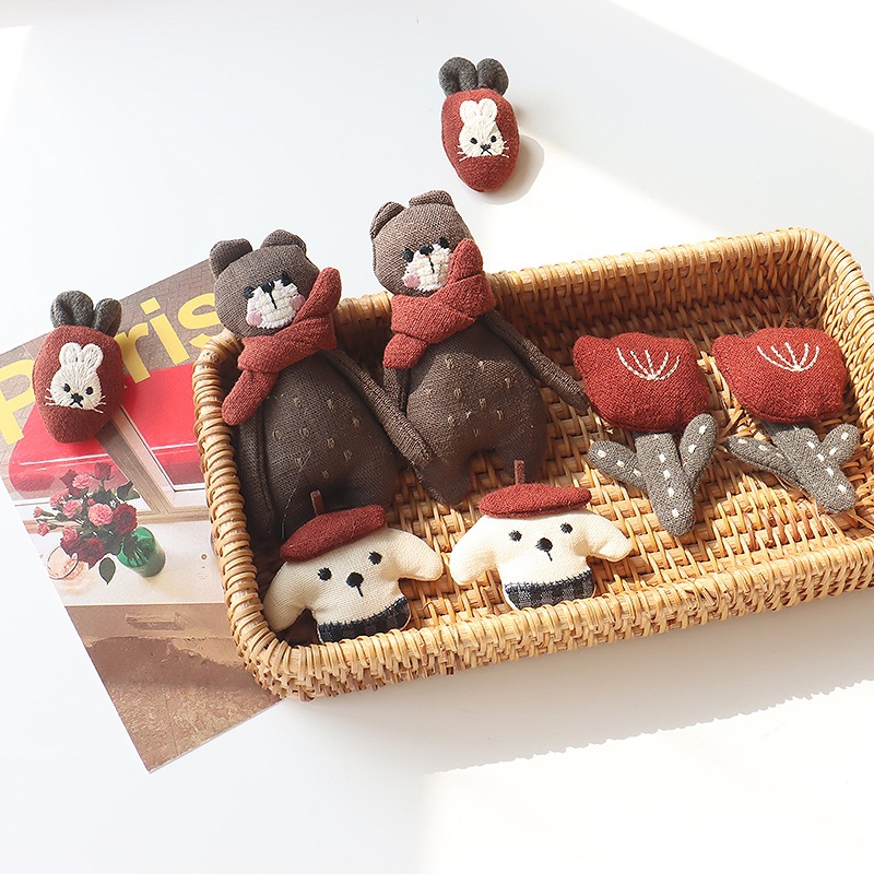 Bunny Brooch Red Scarf Bear Tu - đánh giá và giá Embroidery Rabbit